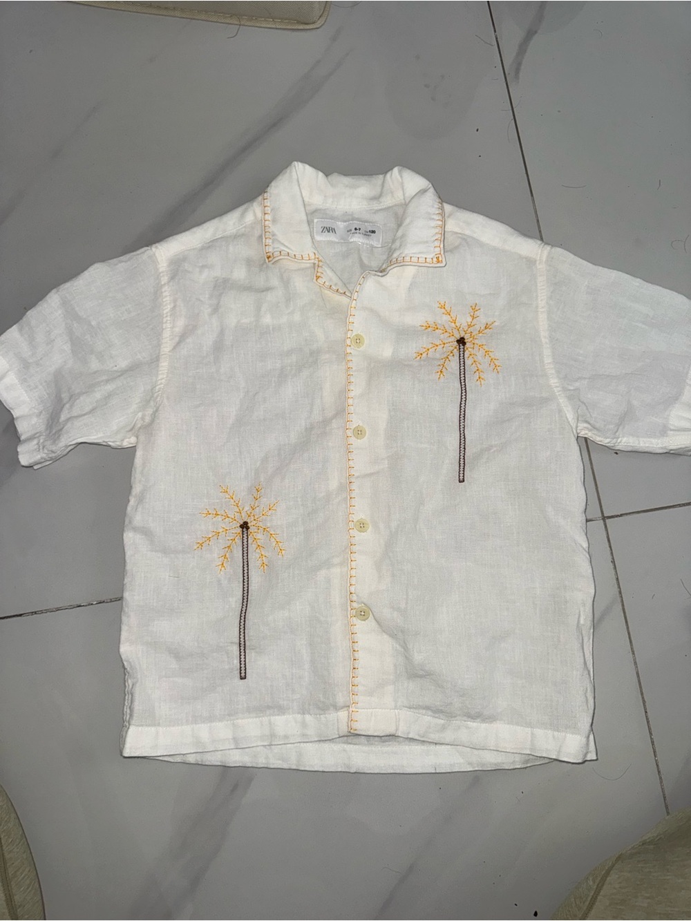 Zara White Short-Sleeve Button-Down Shirt with Yellow Palm Embroidery